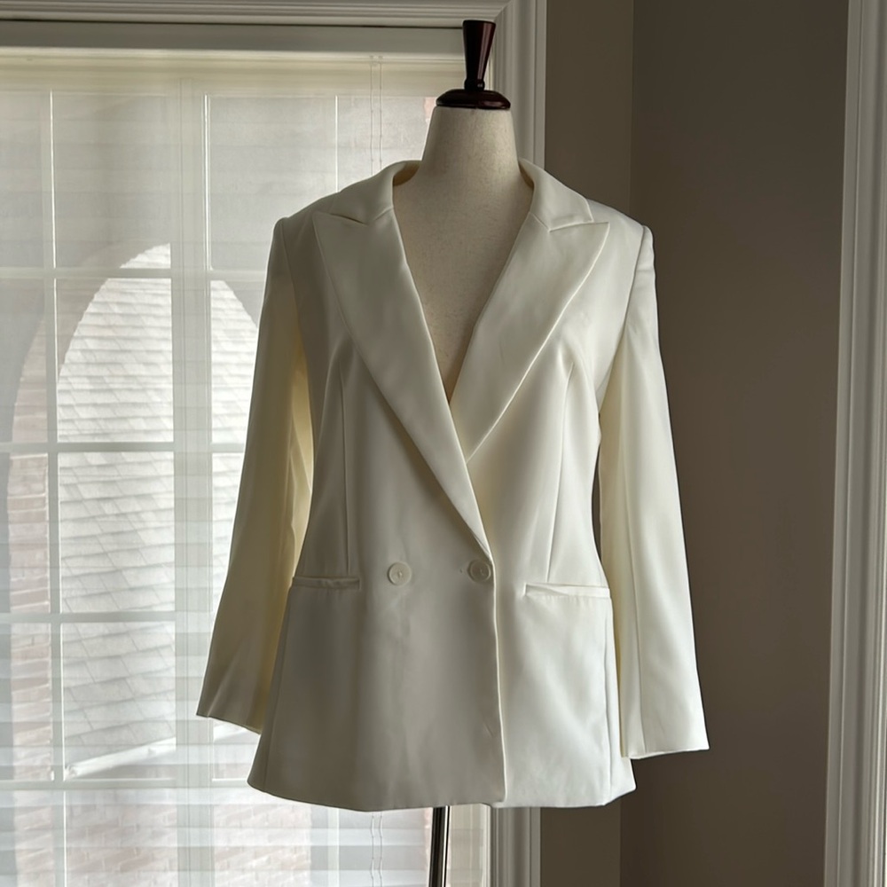 Double breasted white blazer. Express. Size 14